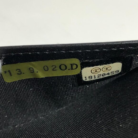 Authentic CHANEL CC Timeless Caviar Passport Holder Agenda Case Black Leather - Picture 8 of 8